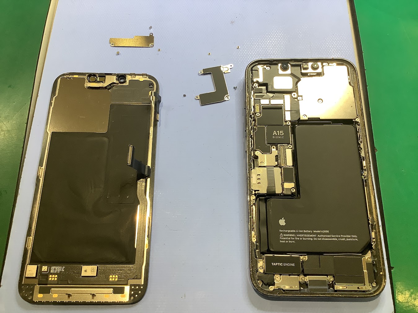 iPhone13Proのバッテリー交換ならデータそのまま・最短即日修理のスマホ修理工房西八王子店へ！